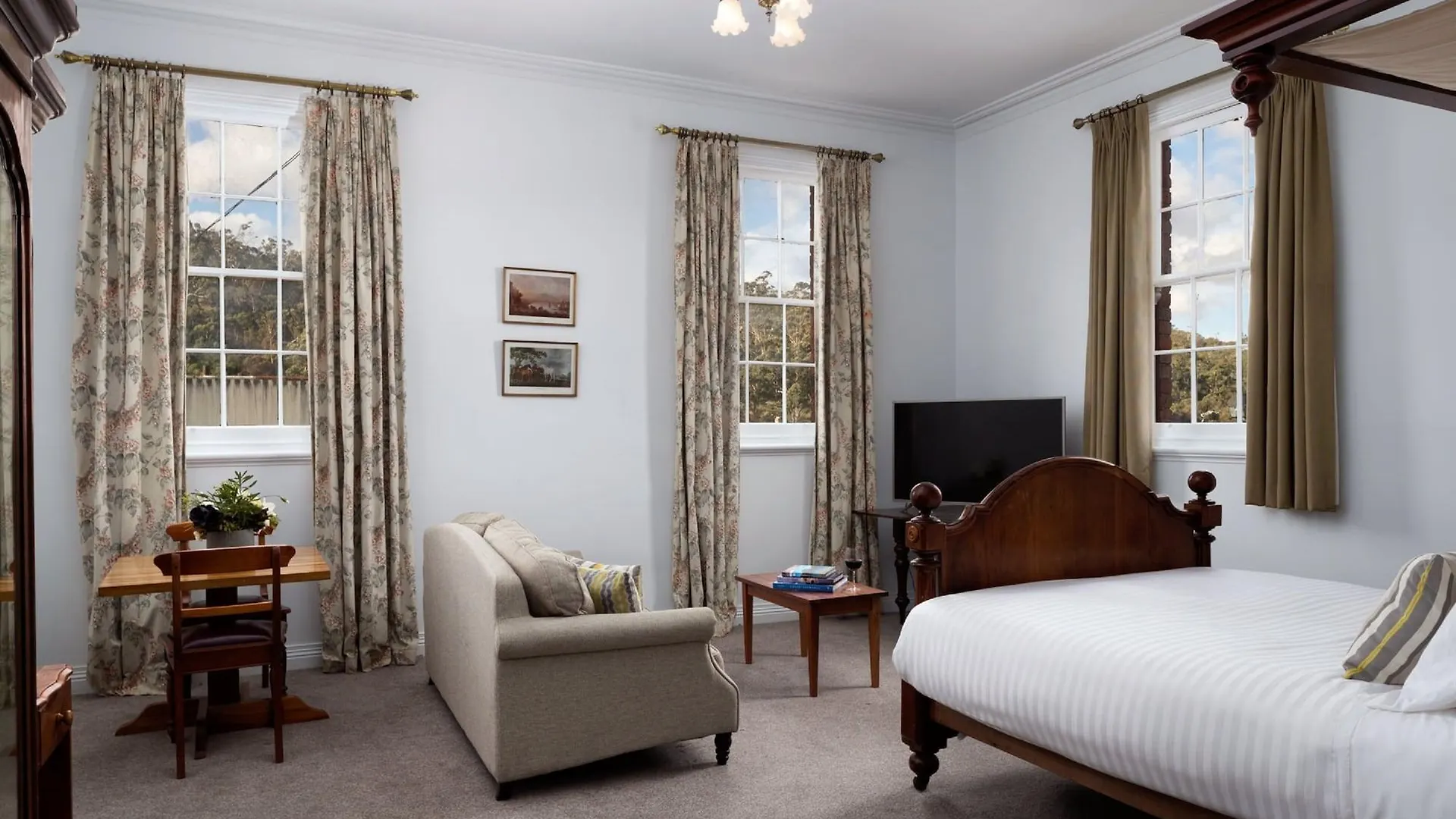 Rydges Hobart Hotel